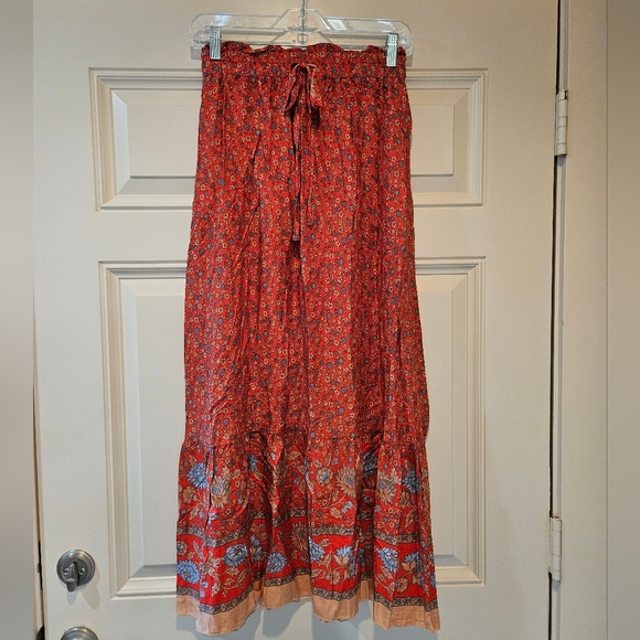 Hautellie Boutique Cotton Maxi Skirt Red Floral Print Ruffle Tier Size Med NWOT - Picture 2 of 16